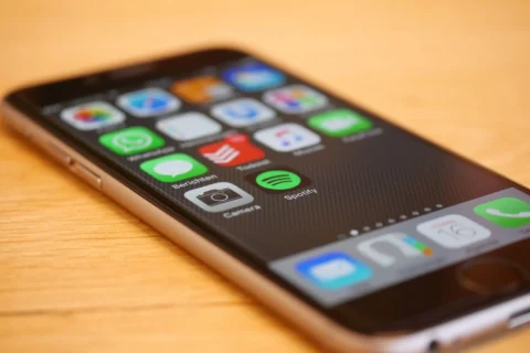 Application mobile ou site web responsive : que choisir pour votre activité ?